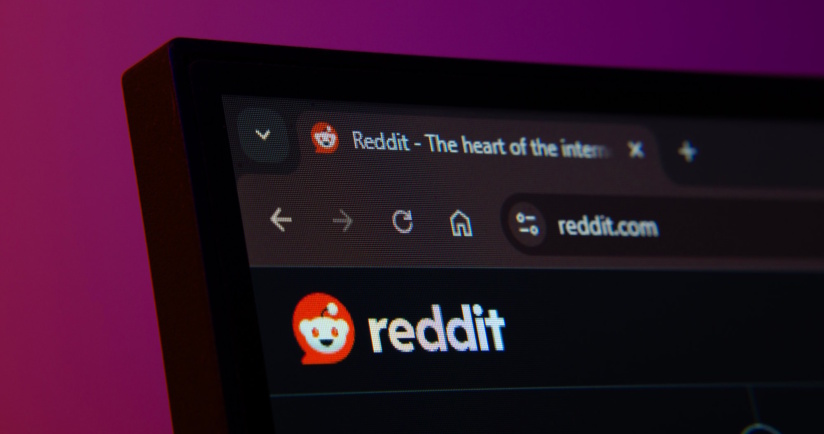 Reddit rückt in den S&P 500 auf: Milliarden-Boost für Aktie