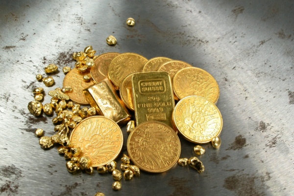 Zinsangst drückt Goldpreis vor Fed-Sitzung auf Monatstief