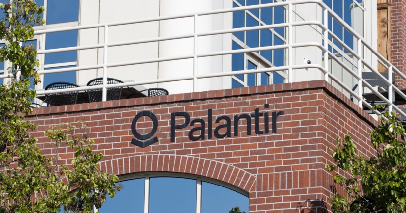 Palantir-Aktie im Fokus: KI-Boom treibt Kurs zum Rekordhoch